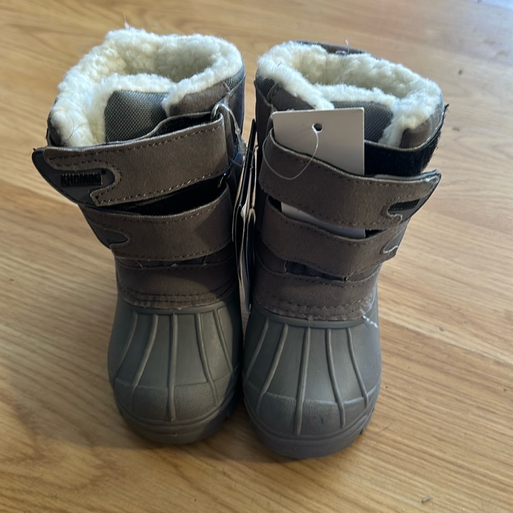 NWT Toddler Waterproof snow & rain boots